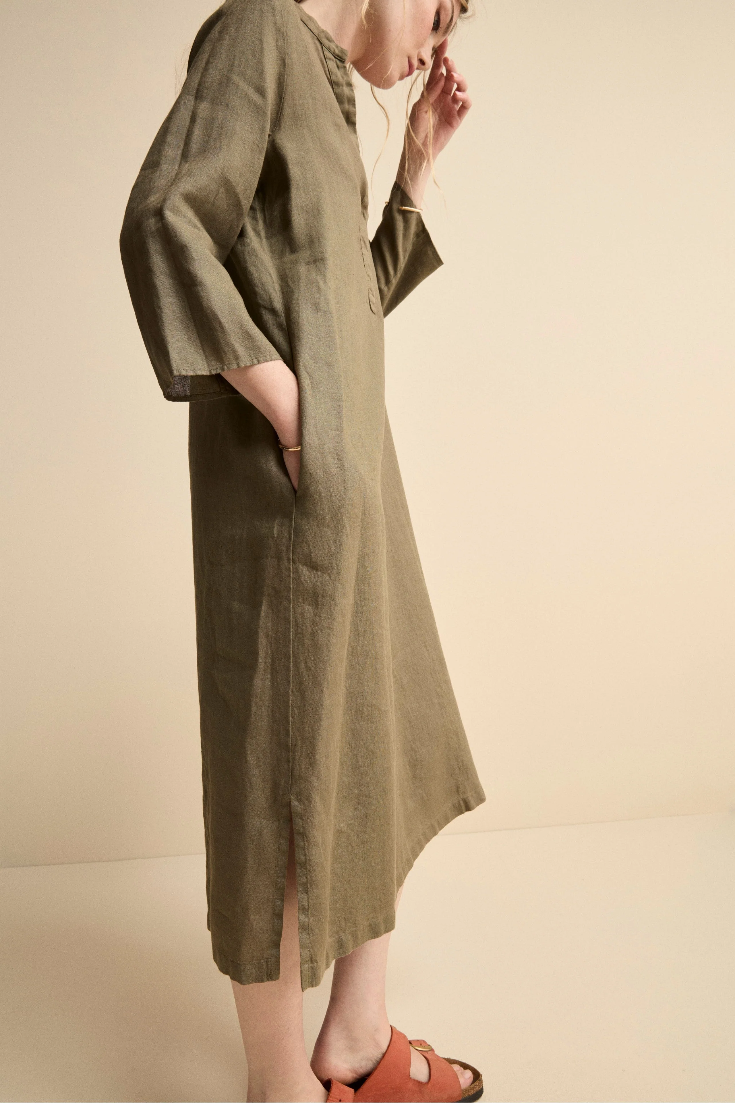 Caftano Lungo in Puro Lino - VERDE MILITARE - Image 4