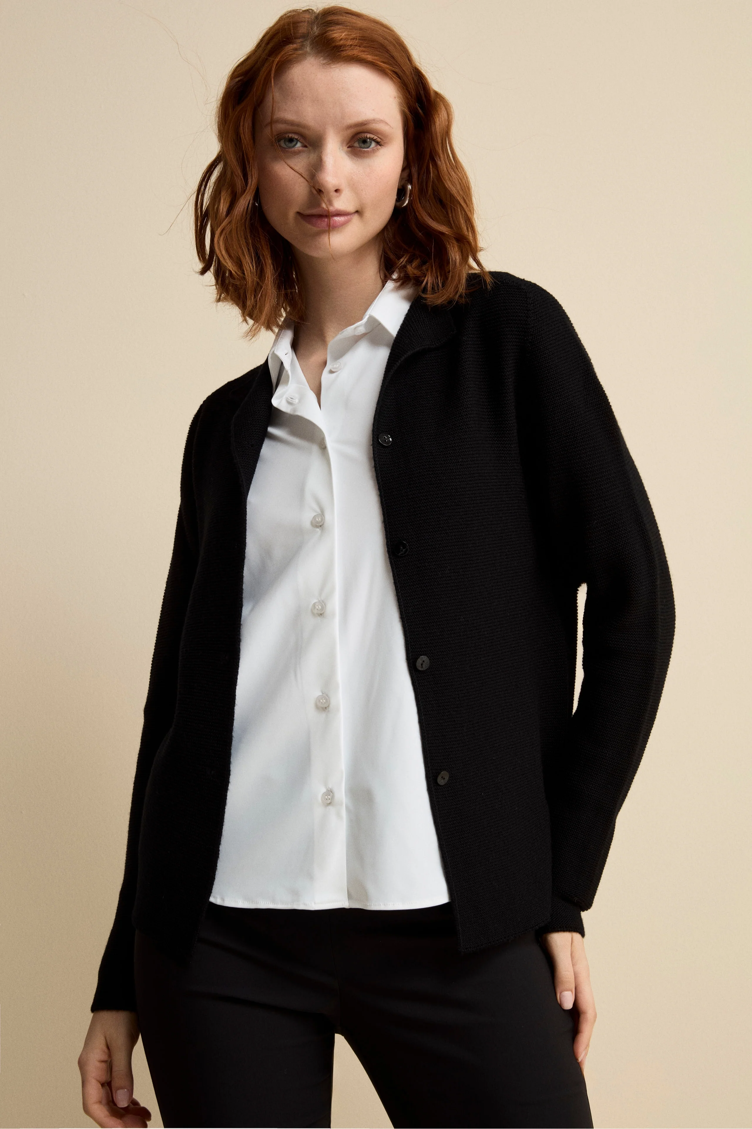 Cardigan corto in lana - NERO