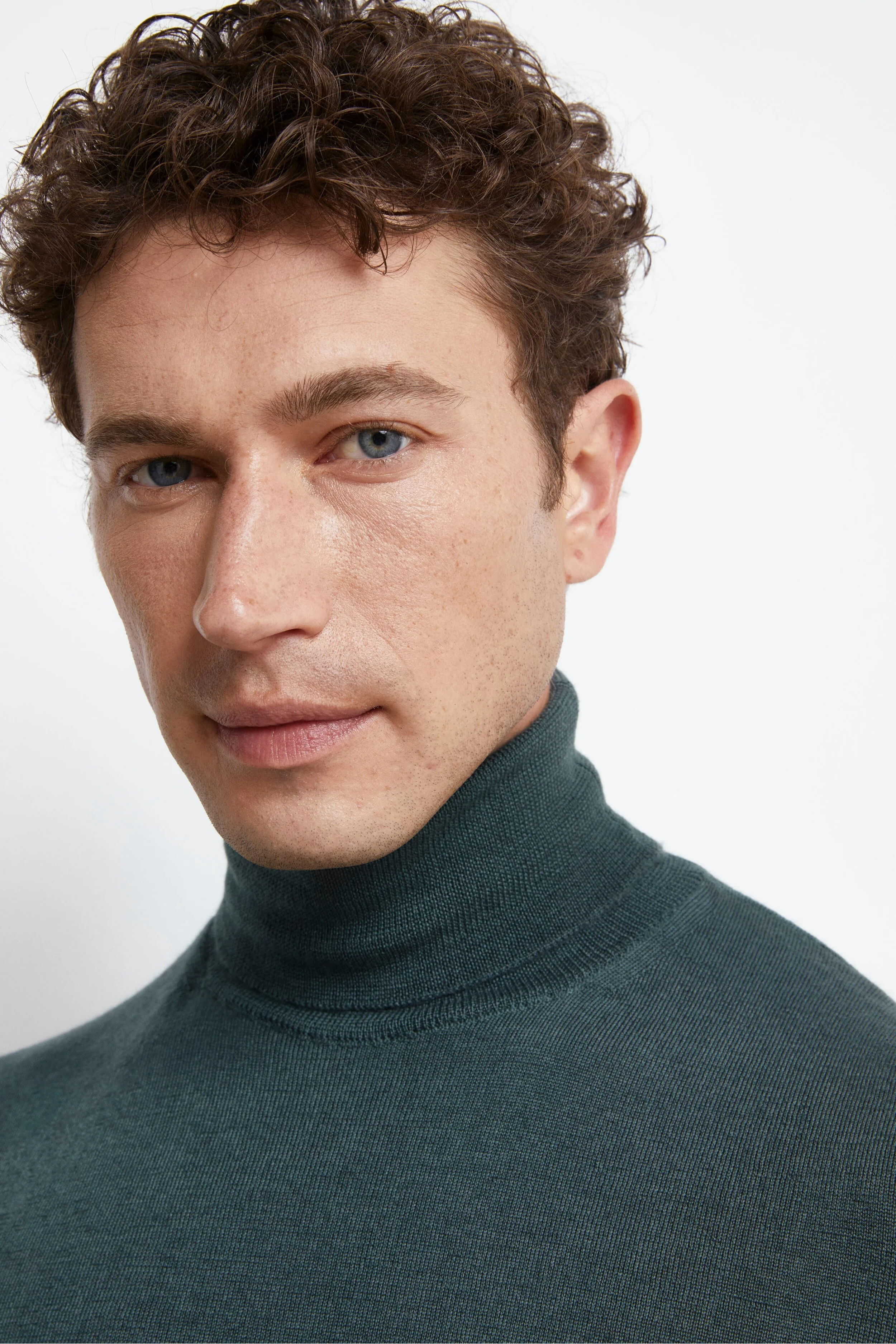 Dolcevita Uomo in Lana Merino - VERDE MILITARE - Image 2