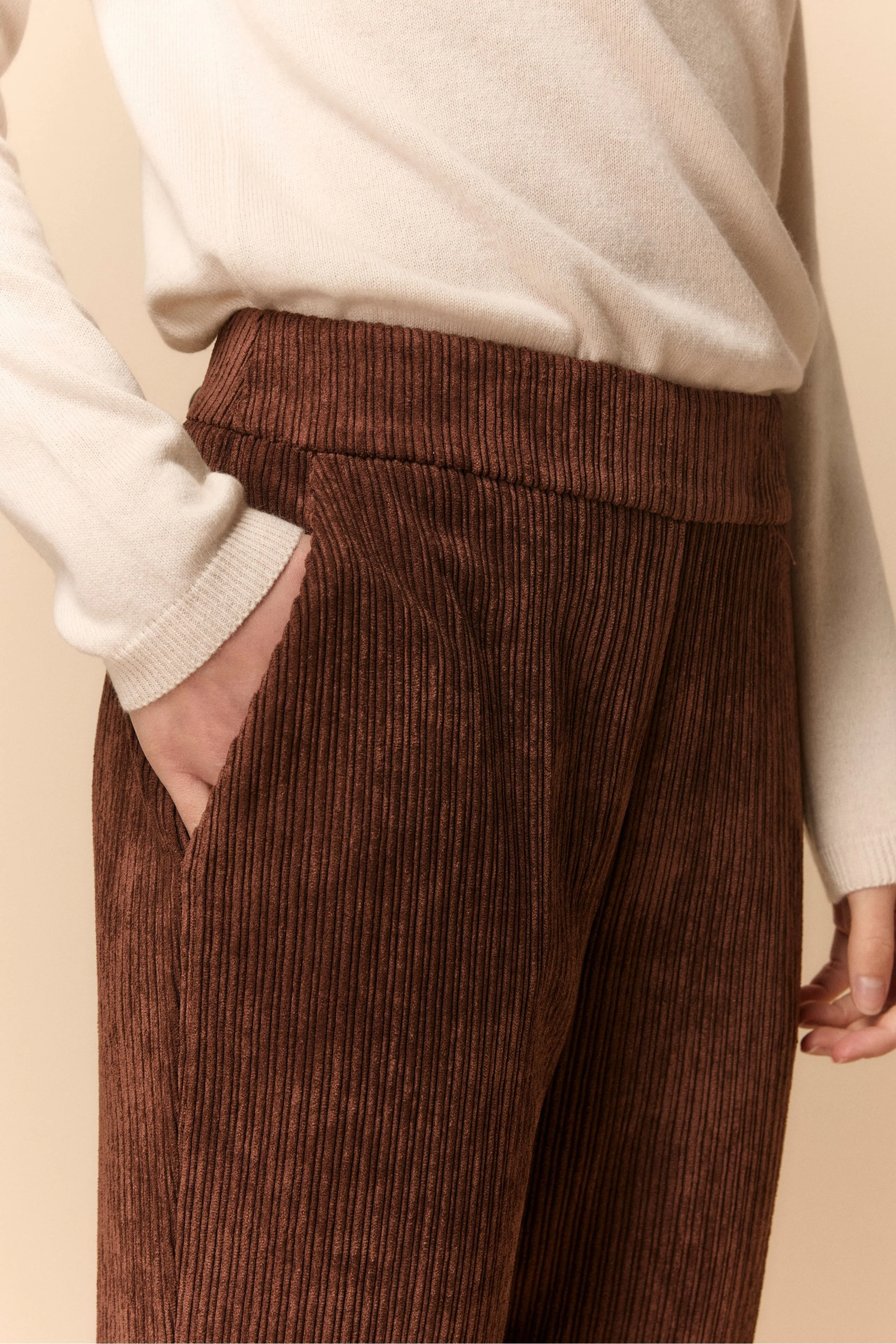 Pantalone a Zampa in Velluto - CANNELLA - Image 2