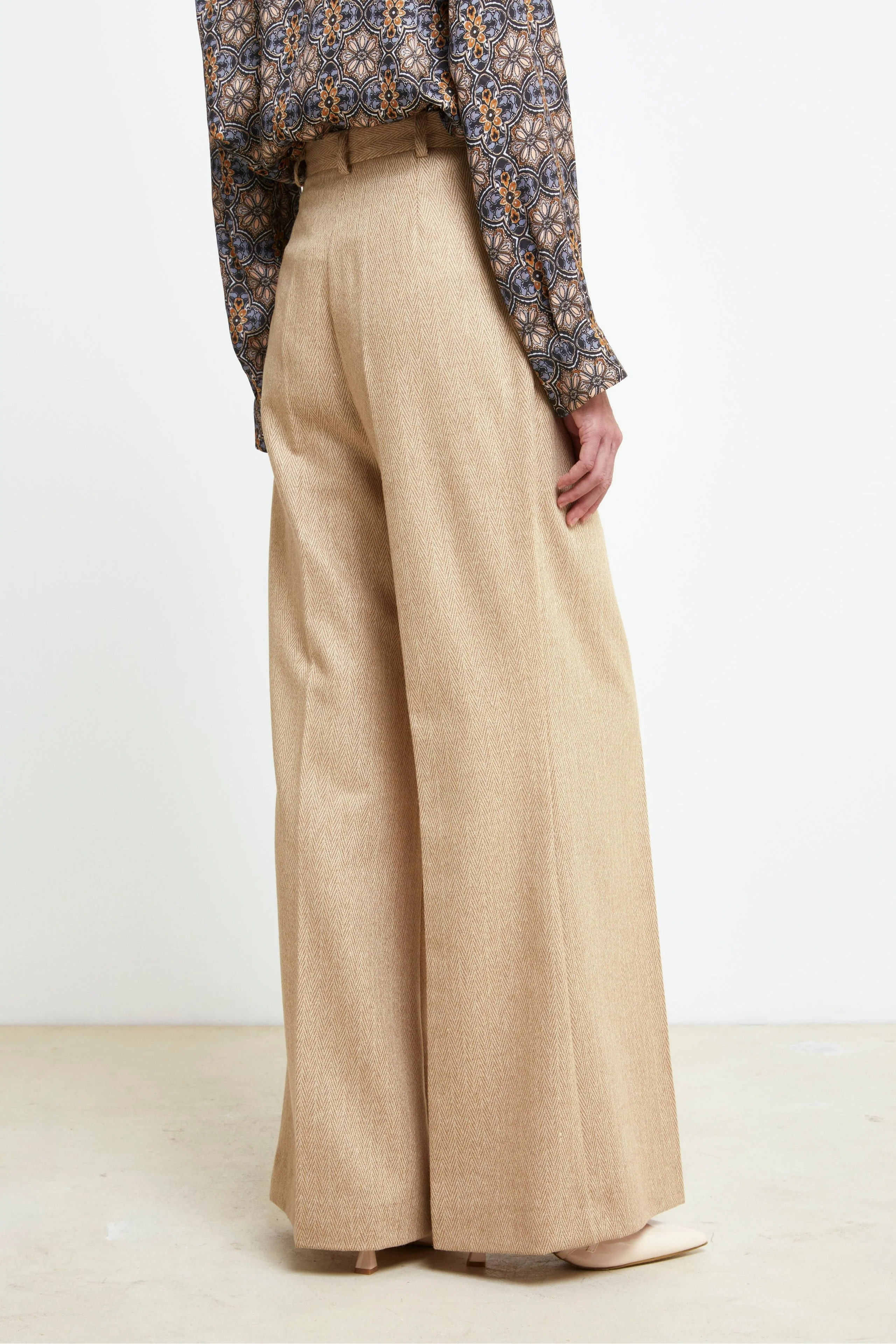 Pantalone Gamba Larga in Lana - BEIGE SPIGATO - Image 3