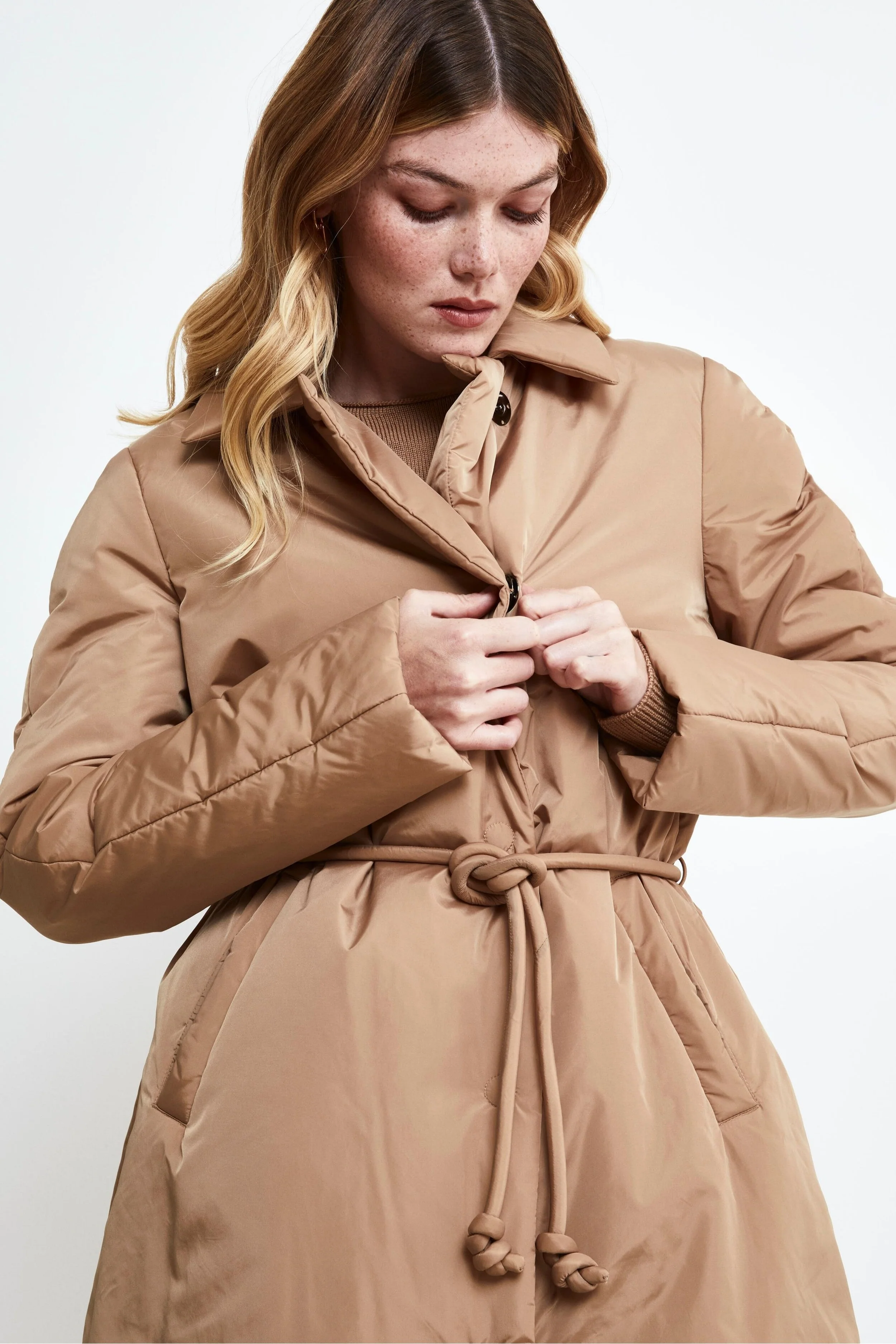 Piumino Midi con Cintura - BEIGE - Image 5