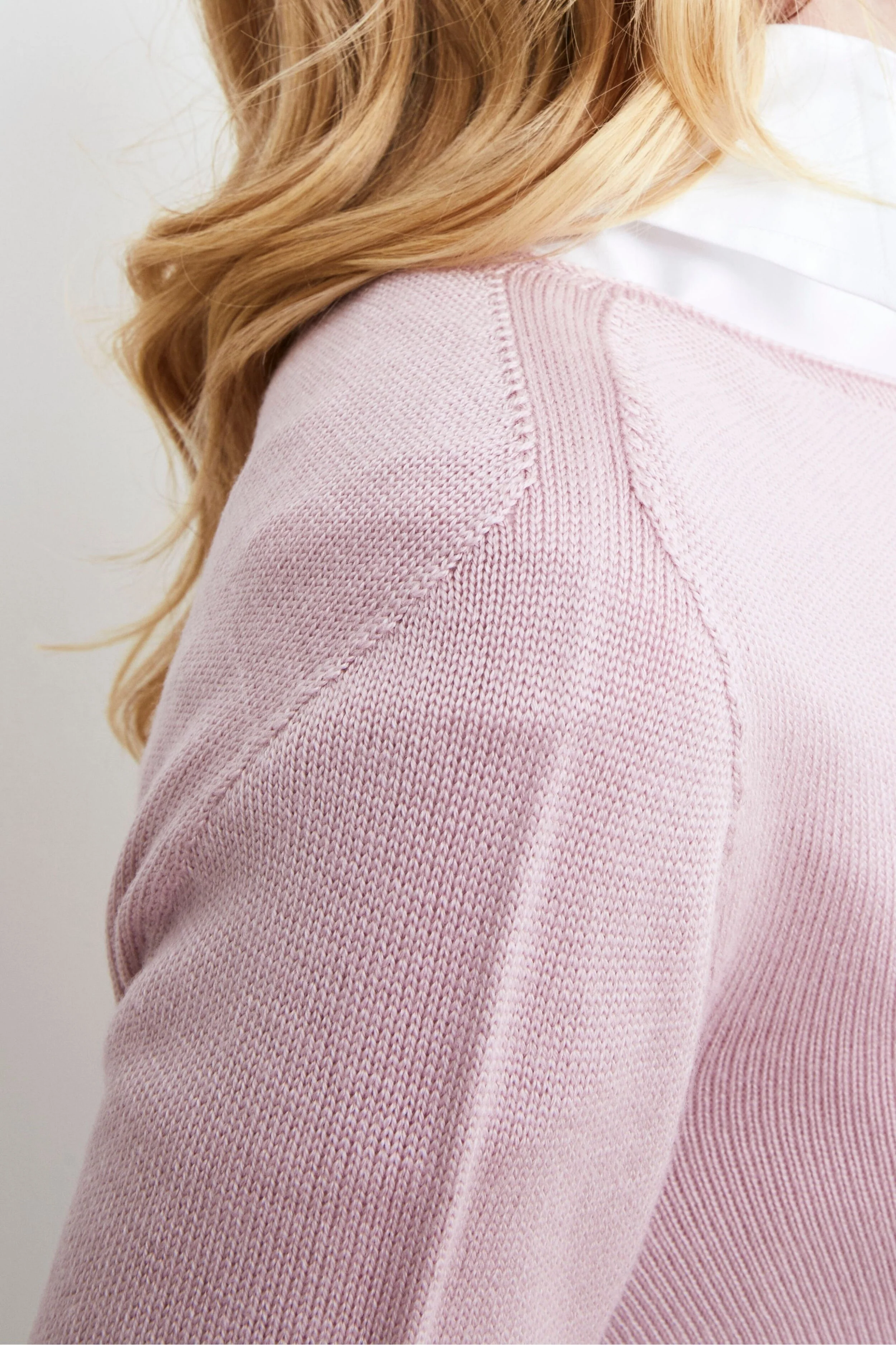 Pullover classico in lana merino - ROSA CARNE - Image 4